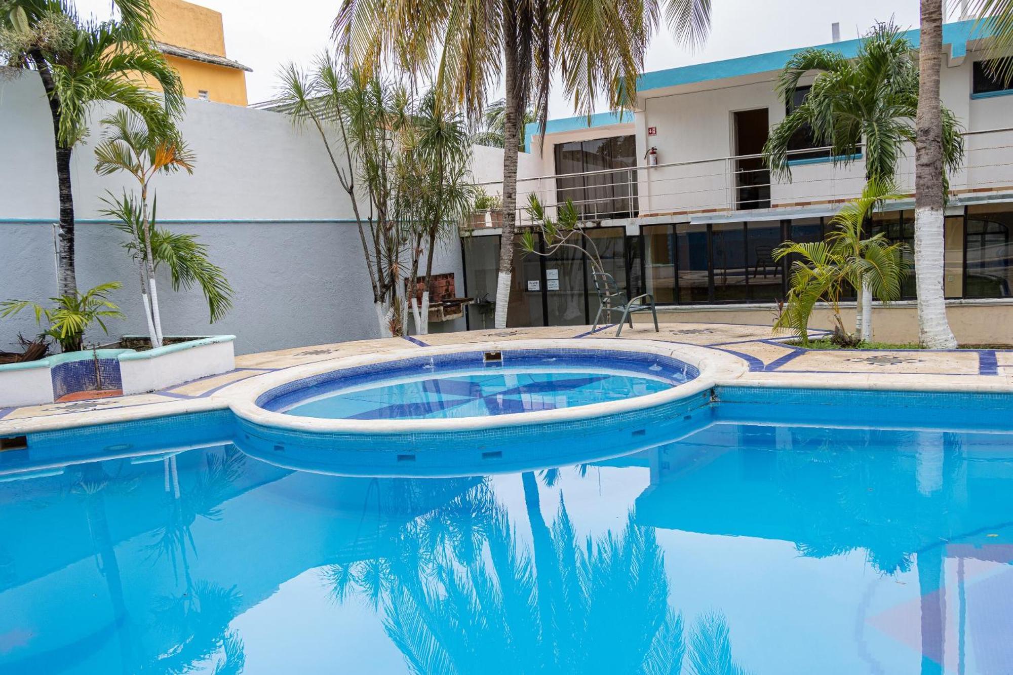 Oyo Hotel Marias,Aeropuerto Internacional De Четумаль Екстер'єр фото
