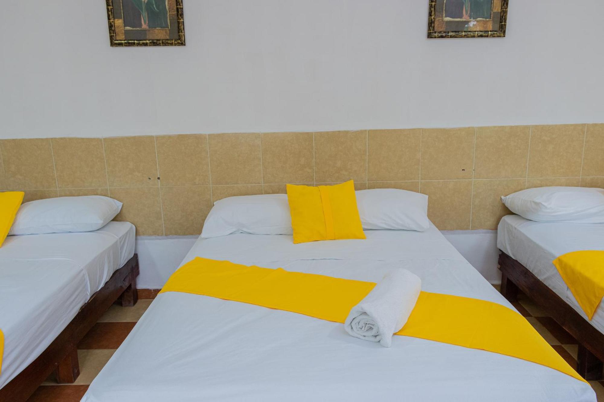 Oyo Hotel Marias,Aeropuerto Internacional De Четумаль Екстер'єр фото