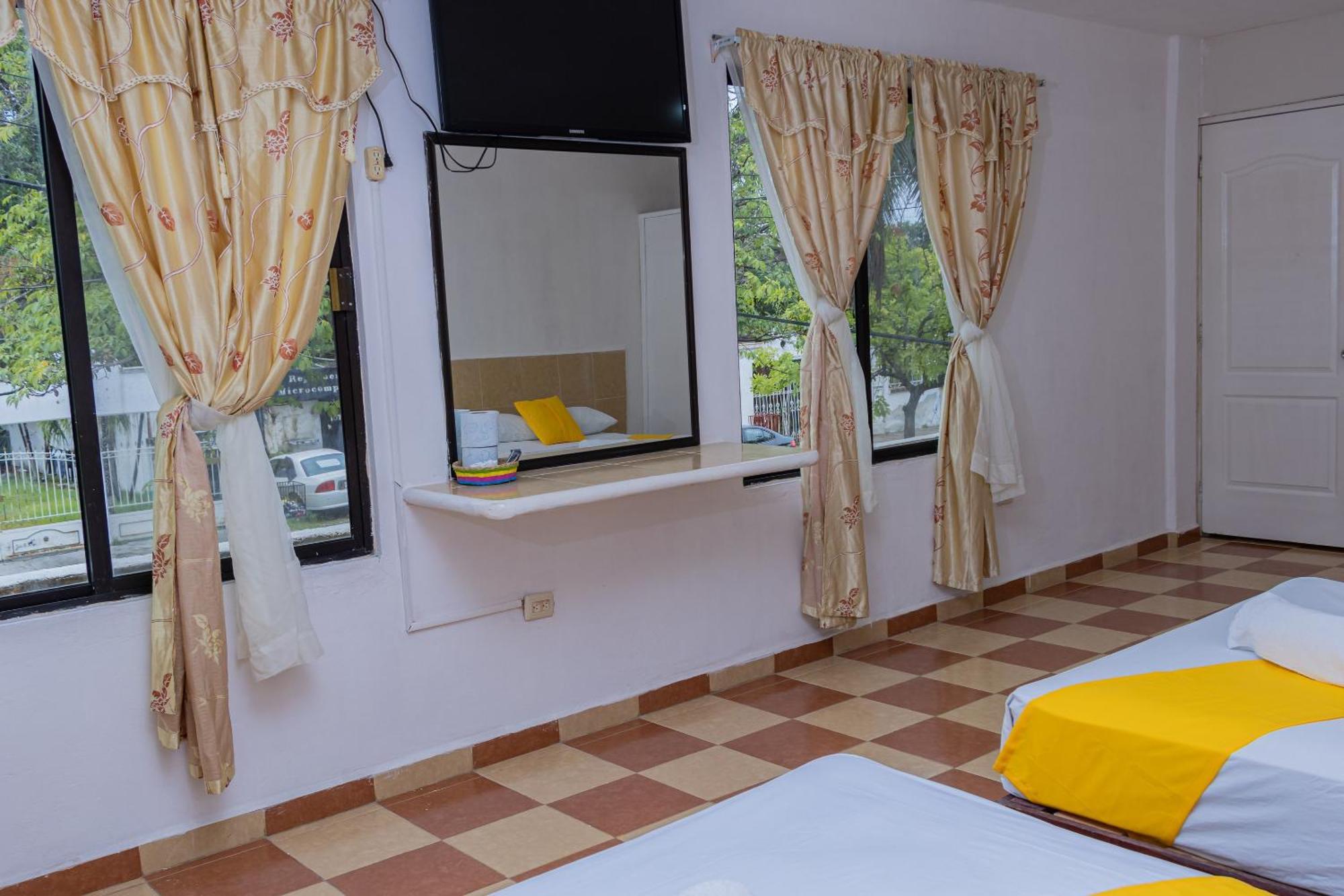 Oyo Hotel Marias,Aeropuerto Internacional De Четумаль Екстер'єр фото